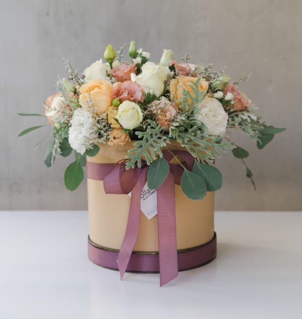Retro Vibes: Roses & Greenery