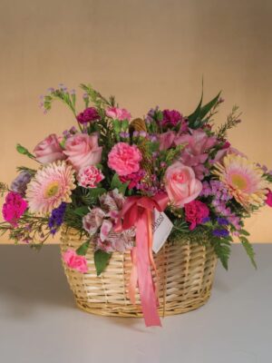 Country Wild: Roses & Seasonal Flowers